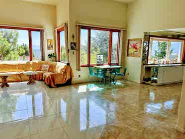 Luxury in Nature. Views. Arts.