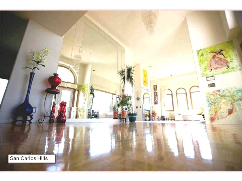 Luxury in Nature. Views. Arts.