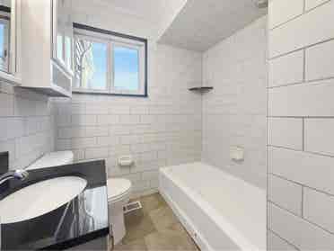 3 bedroom house with 1 bedroom for