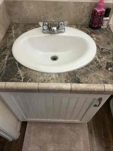 1Bedroom in a three bedroom home