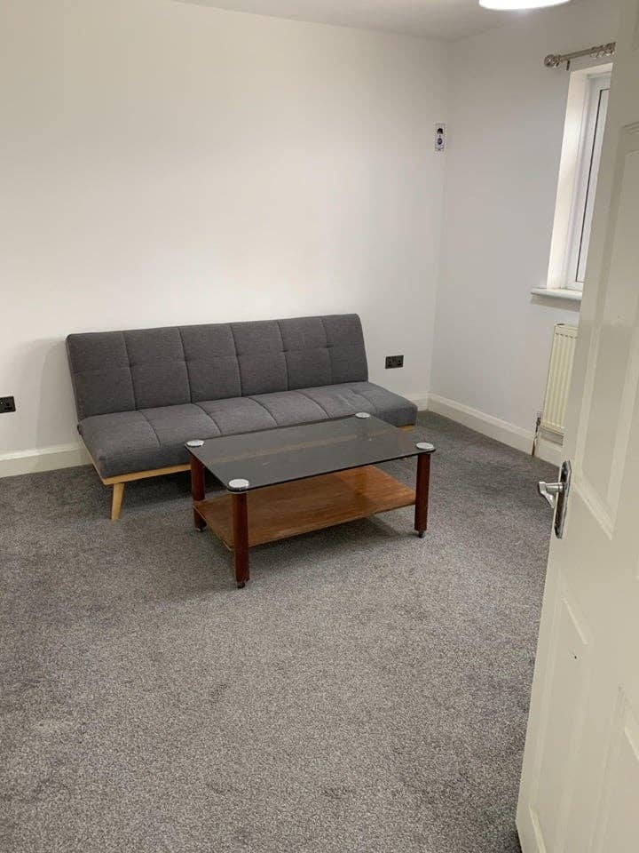 Hounslow East-London--Two bed Flat