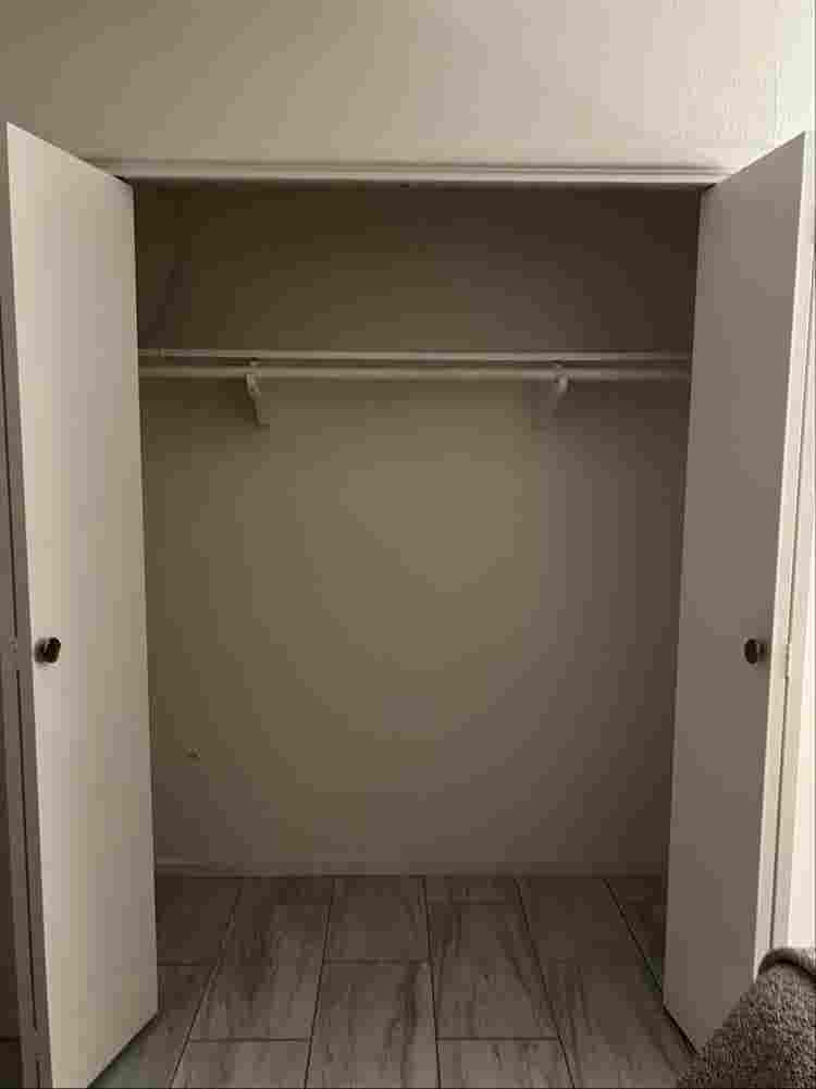 GENEROUS SIZE ROOM FURNISHED