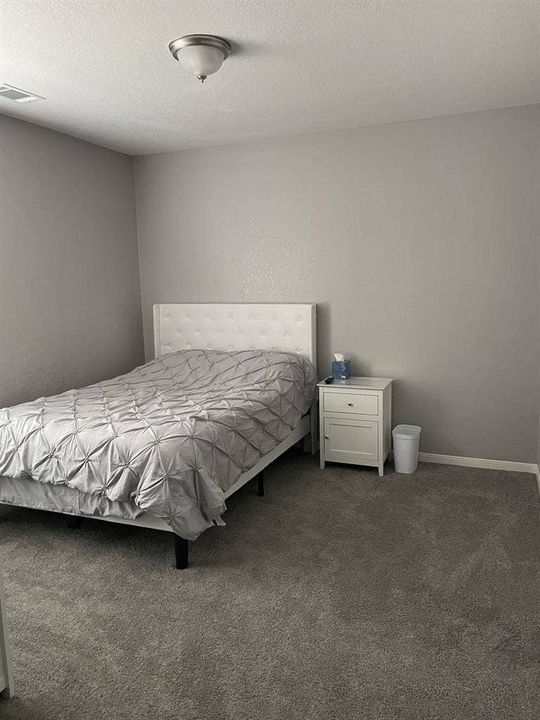 Rooms Available in Humble
