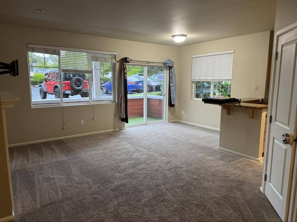 Private Room with shared kitchen