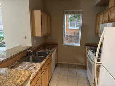 Private Room with shared kitchen