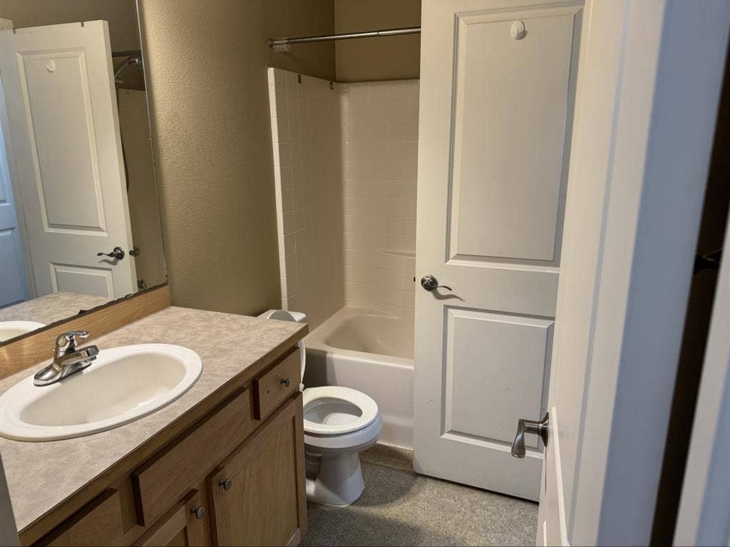 Private Room with shared kitchen