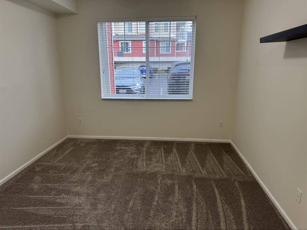 Private Room with shared kitchen
