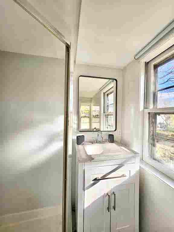 Furnished Option Apartment Newton