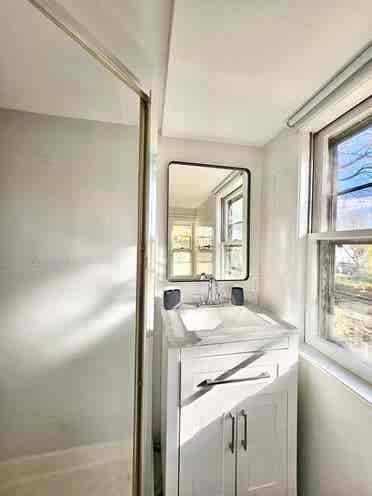 Furnished Option Apartment Newton