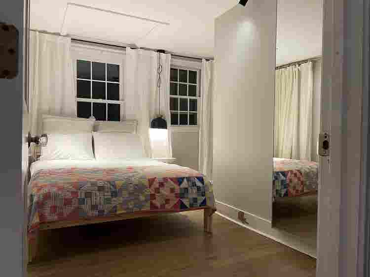 Furnished Option Apartment Newton