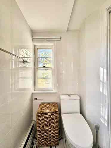 Furnished Option Apartment Newton