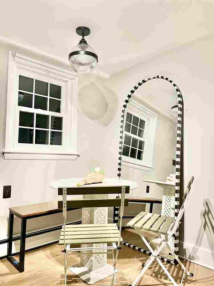 Furnished Option Apartment Newton