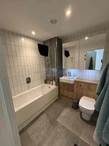 Spacious, modern double bed