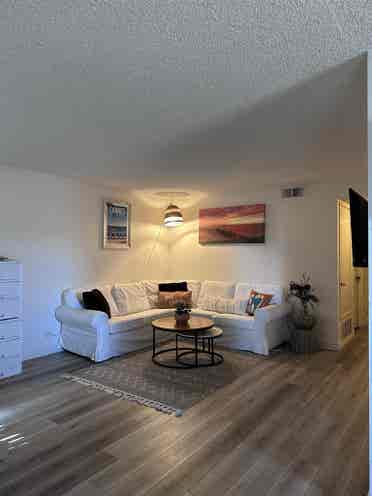 Looking for Roommate.