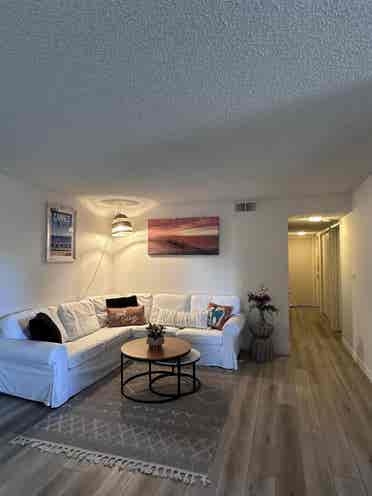 Looking for Roommate.