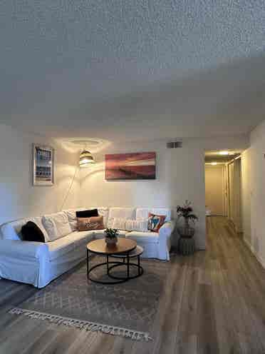 Looking for Roommate.