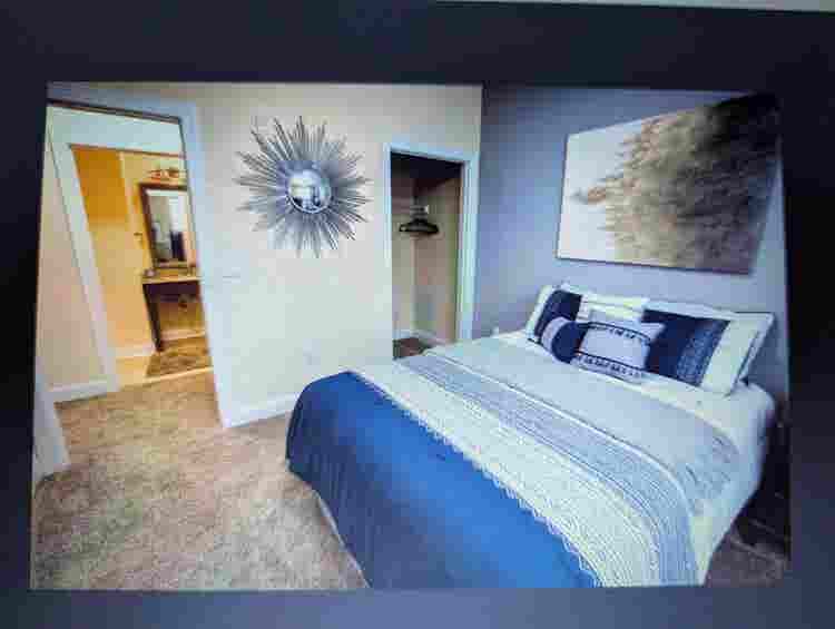 Room Available Oct 1.