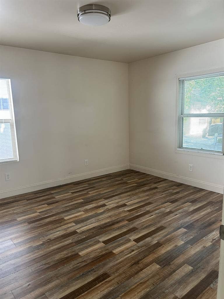 Midtown room + private bathroom