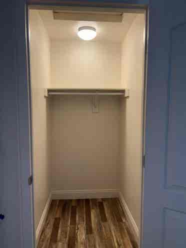 Midtown room + private bathroom