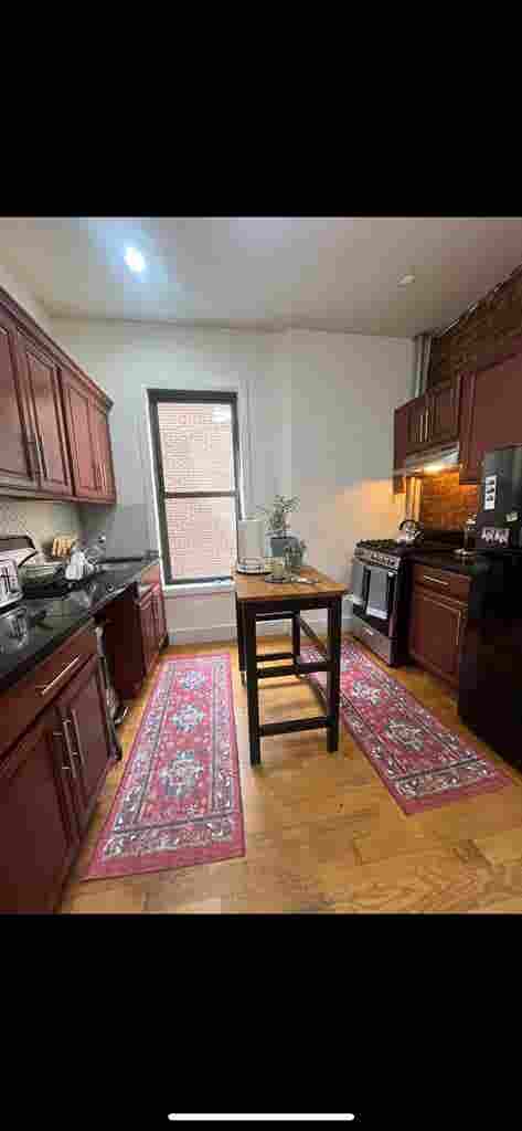 Looking for female roommate in WB!