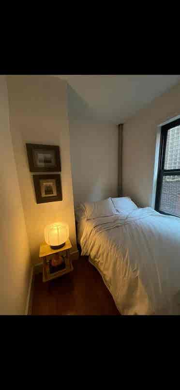 Looking for female roommate in WB!