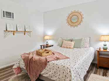 Furnished BA Unit-All Incl.