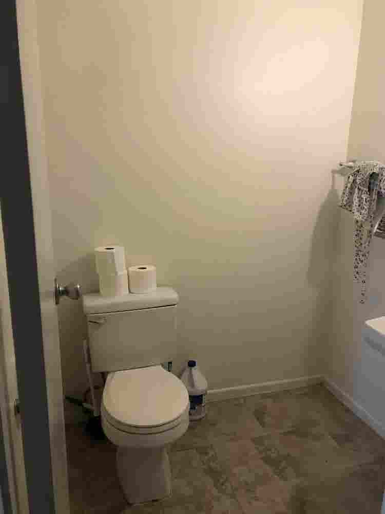 Large room available august !