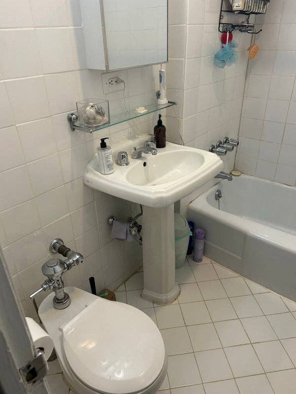 ✨Spacious Room in Midtown South✨