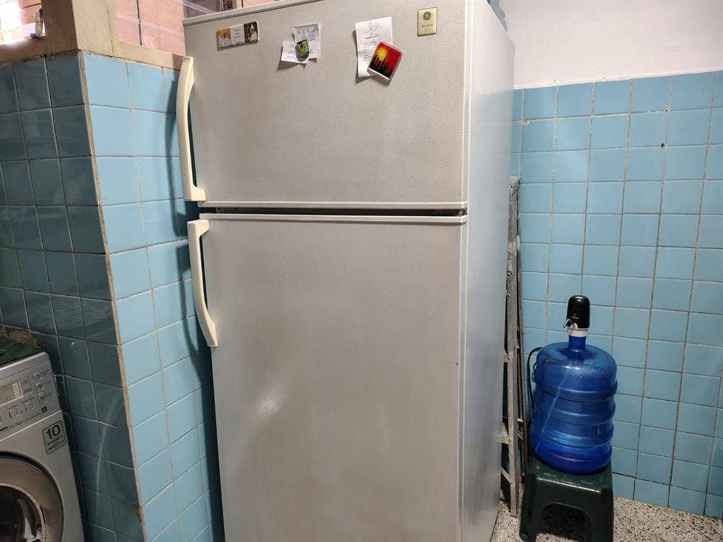 Habitación amoblada baño compartido