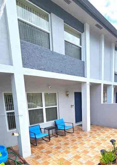 RENTO HABITACIÓN CON BAÑO PRIVADOO