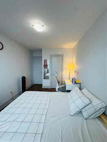 Private room for rent