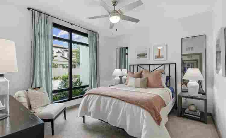 Waterview apartment in westshore