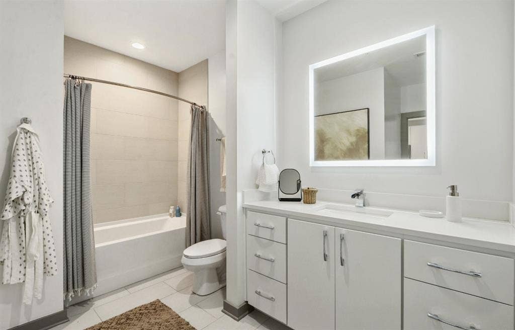 Waterview apartment in westshore