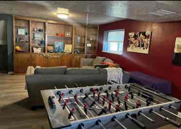 Looking for a clean roommate !