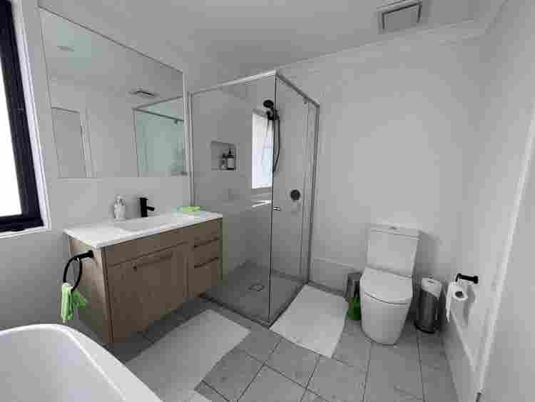 Brand new 2 rooms available to rent