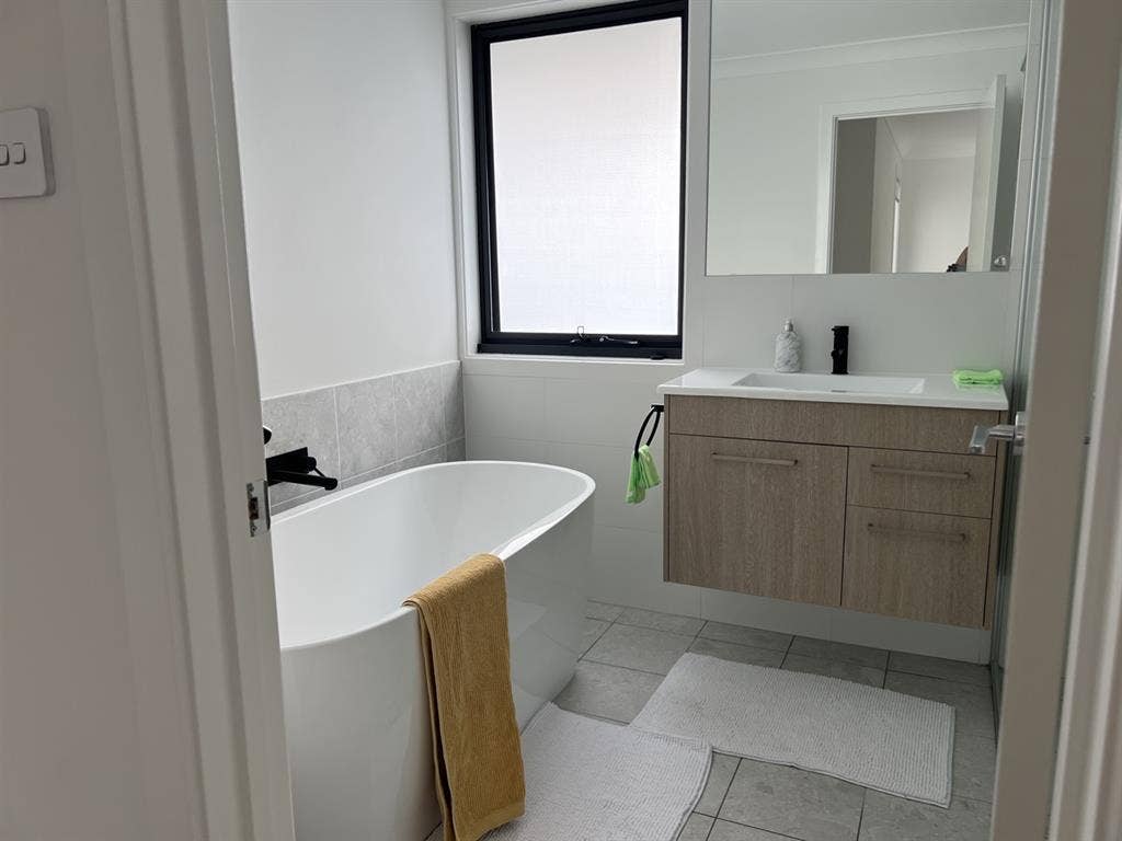 Brand new 2 rooms available to rent