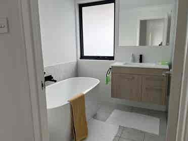 Brand new 2 rooms available to rent