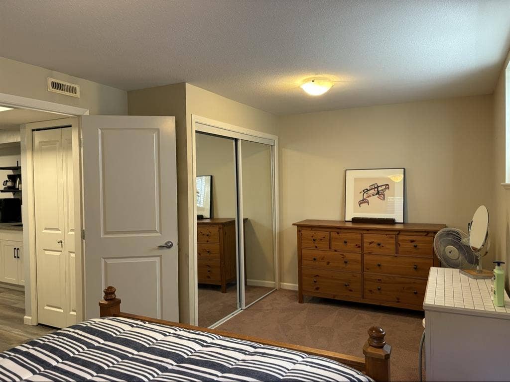 Full Basement w/shared entrance