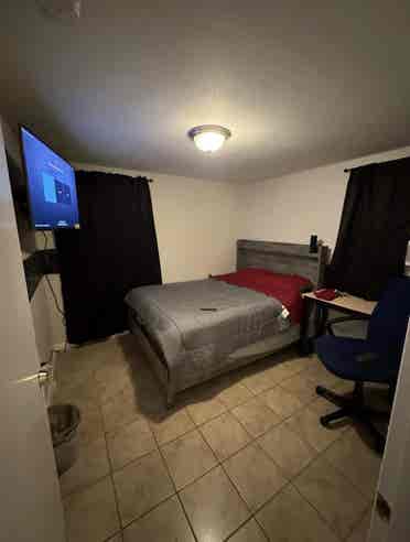 Weekly room rental starting $