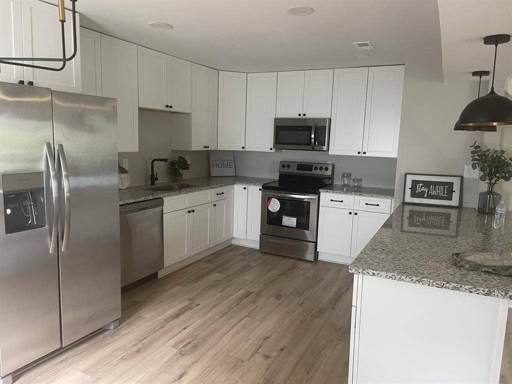 Large bedroom for rent