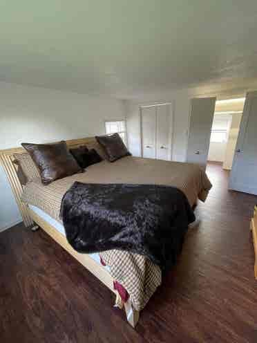 Private bedroom, shared bathroomm