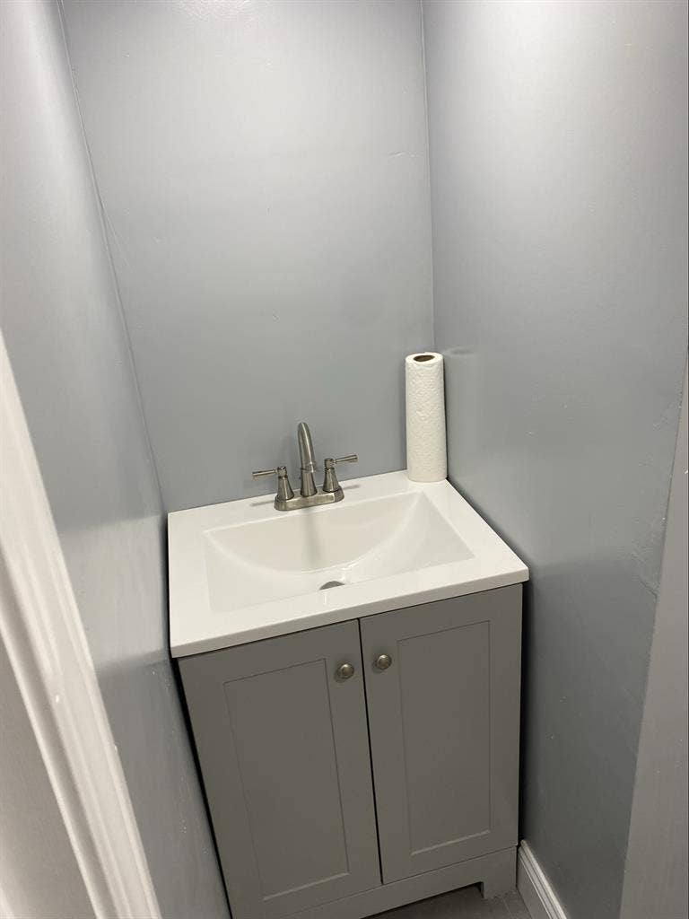 Looking for quiet Roomate