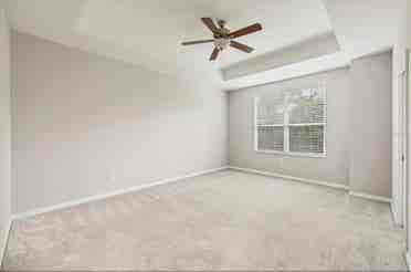 Roomates wanted Shared Condominium