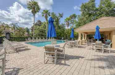 Roomates wanted Shared Condominium