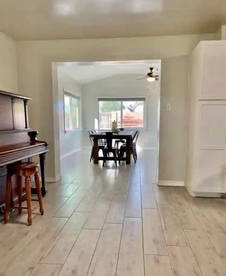 Looking for female only, Aug 1