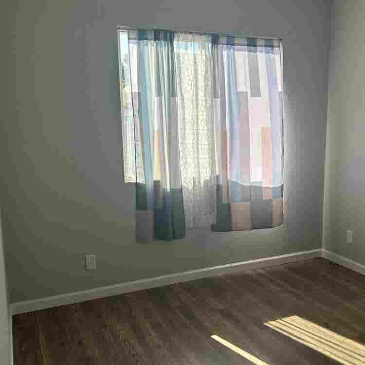Room for rent Temescal District