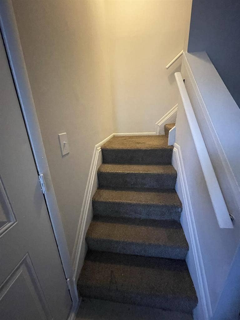 Room in Quiet 2BR Townhome