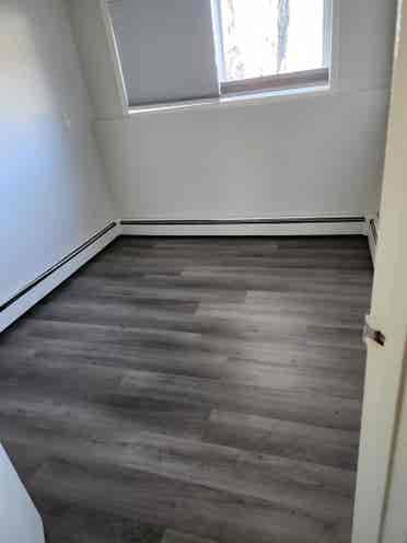 1 bedroom apartment lease takeover