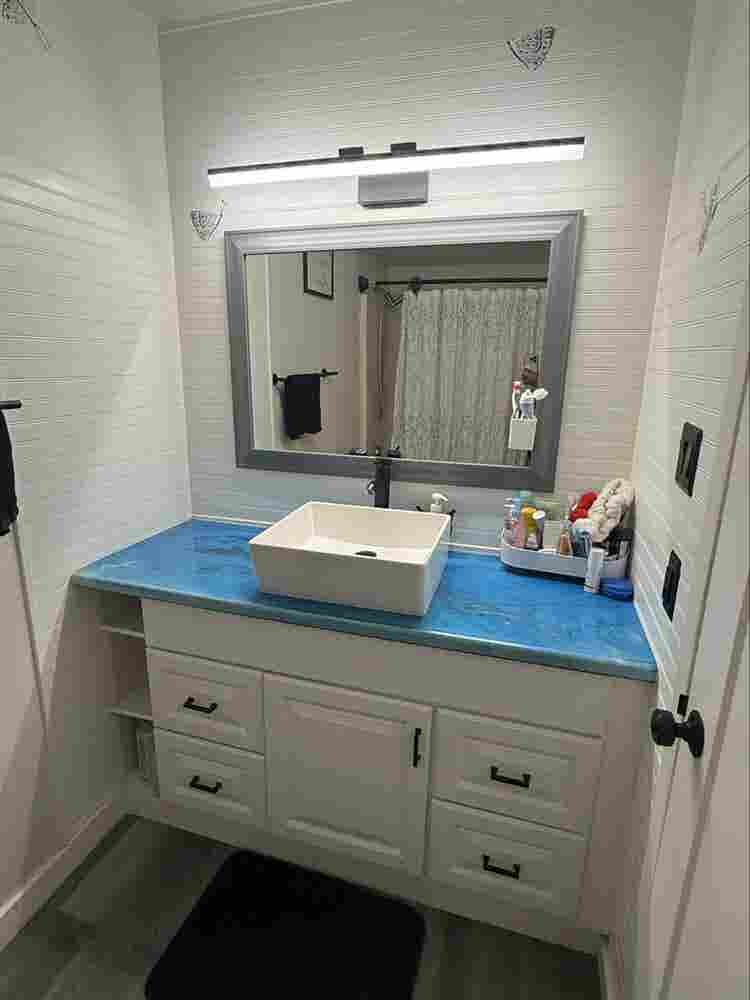 Unfurnished Room