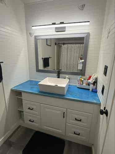 Unfurnished Room
